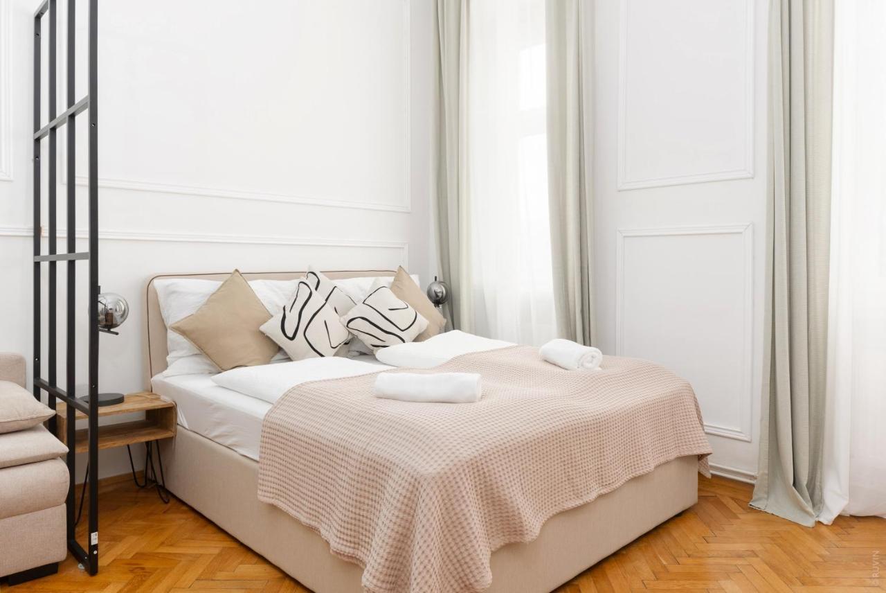 Designer Apartments Near Schoenbrunn Vienna Exterior photo